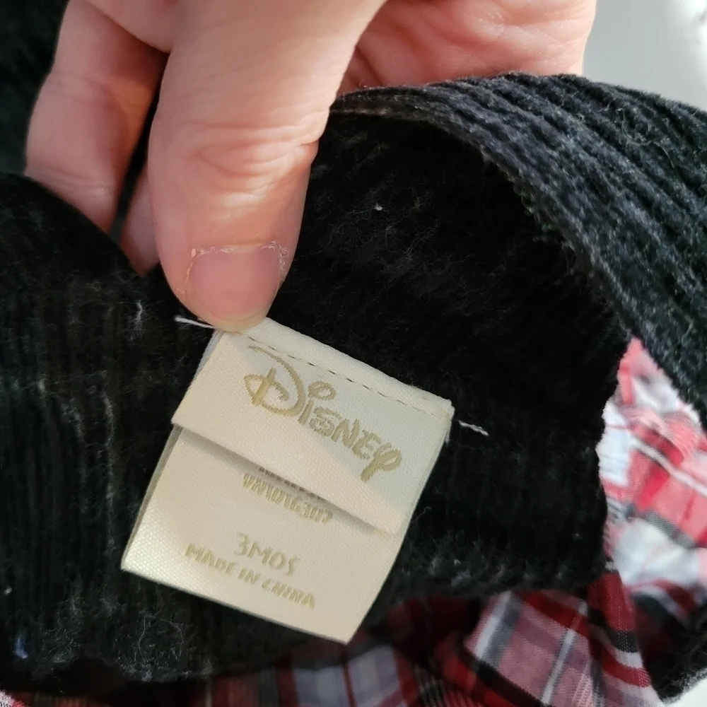 Disney Winnie the Pooh vtg 2pc train black corduroy, red plaid, overall set 3m